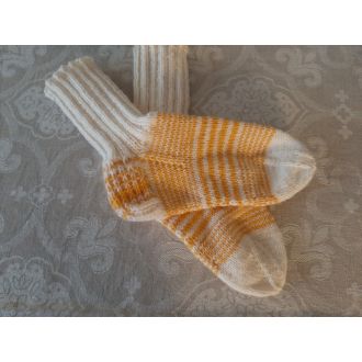 Kelta-valkoiset villasukat